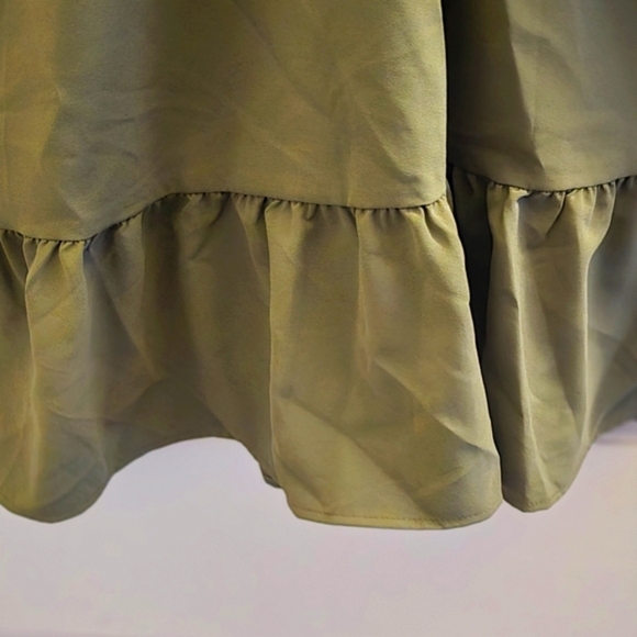 NWT! Dokotoo Super Cute Olive Green V-Neck Dress! Beatiful Tie Waist and Ruffles - Picture 6 of 6